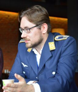 Бесков Денис